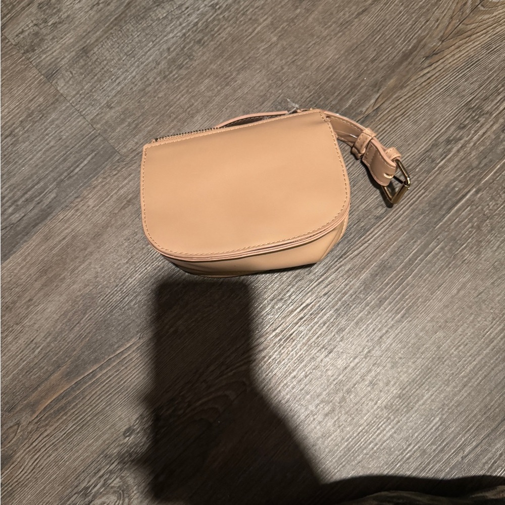 Elegant Tan Women's Bag
